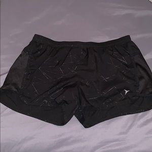 Black active shorts